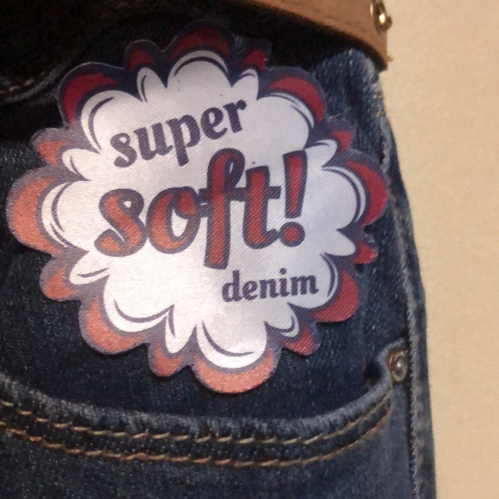 #1805 Amethyst Jeans NWT Sz 3 low rise slim boot - Picture 3 of 11